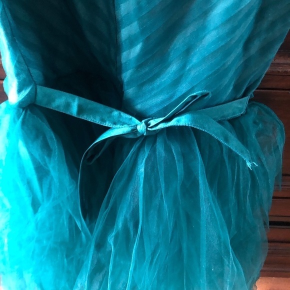 Wonder Nation Green tulle dress in size 7 - Picture 6 of 8